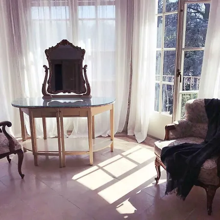 Espectacular Casa Chateau En El Centro De * Olot