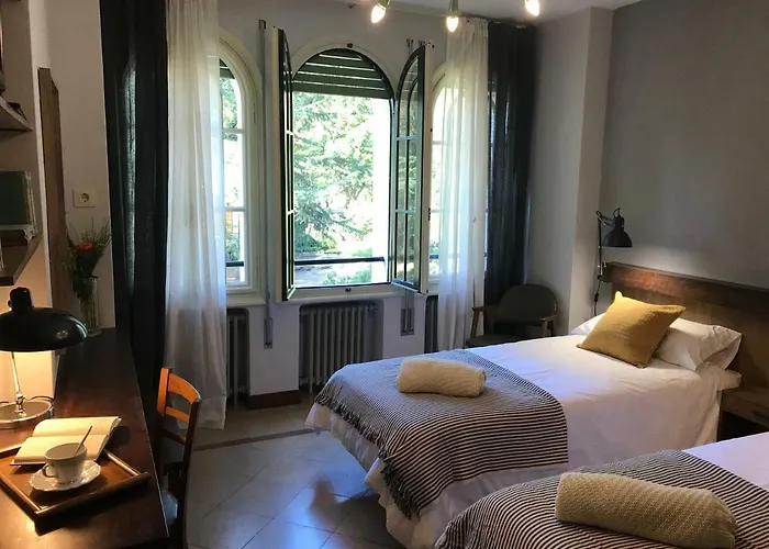 Βίλα Espectacular Casa Chateau En El Centro De