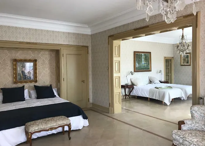 Βίλα Espectacular Casa Chateau En El Centro De Olot